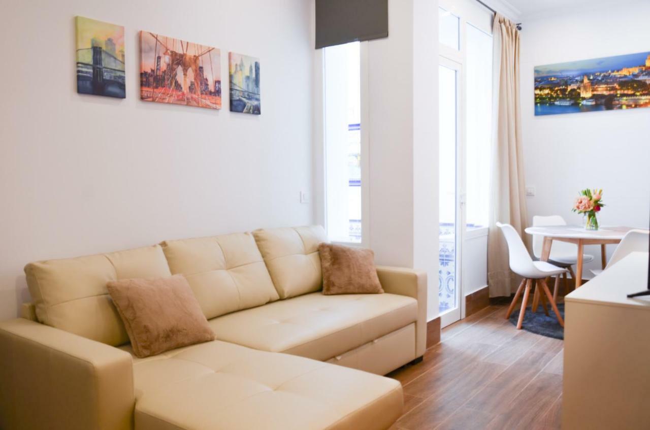 Apartamento San Jacinto III 塞维利亚 外观 照片